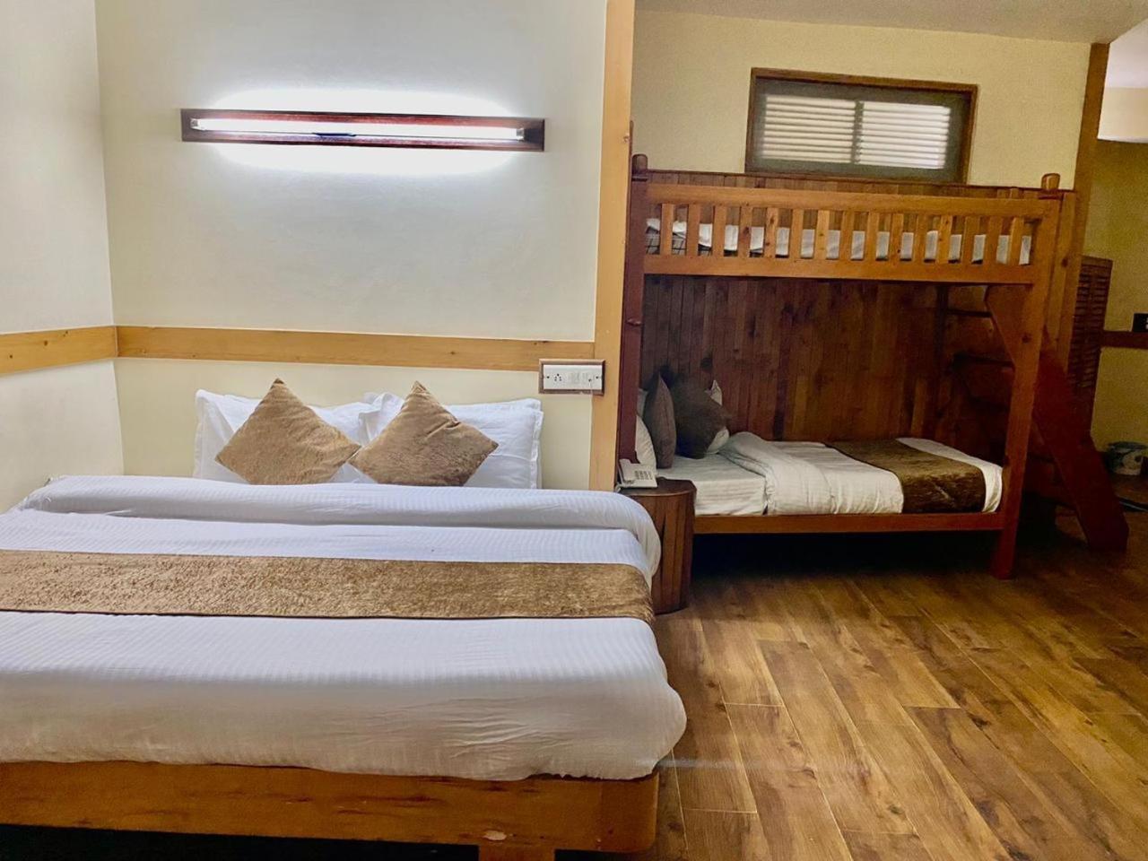 The Vashisht, Manali - A Four Star Luxury Hotel Buitenkant foto