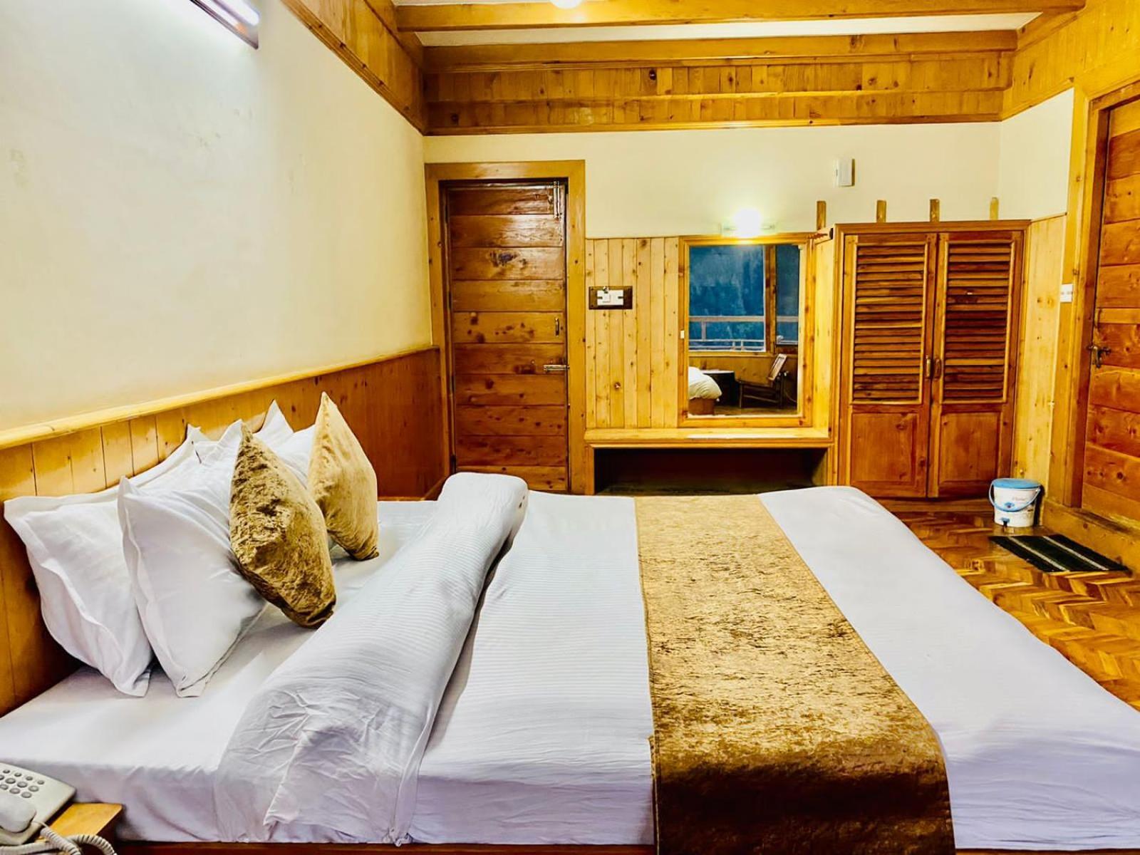 The Vashisht, Manali - A Four Star Luxury Hotel Buitenkant foto